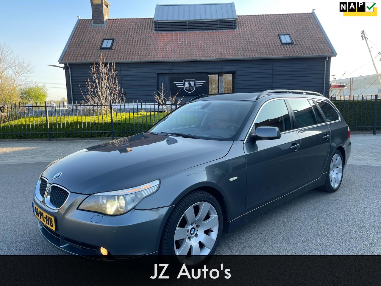 BMW 5-serie Touring - 525i EXECUTIVE AUTOMAAT LEER NAVI XENON - AutoWereld.nl