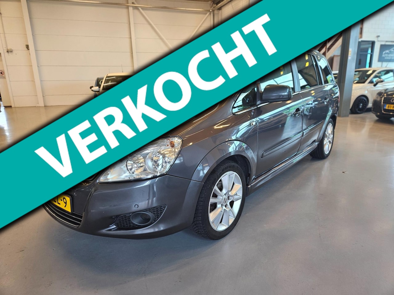 Opel Zafira - 1.8 Cosmo 1.8 Cosmo - AutoWereld.nl