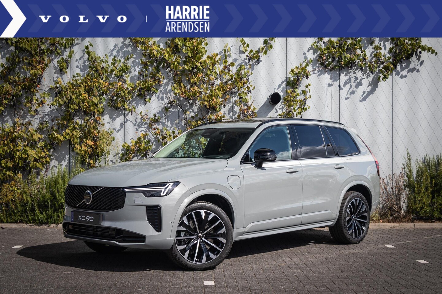 Volvo XC90 - 2.0 T8 Plug-in hybrid AWD Ultra Dark | Bowers & Wilkings Premium Audio | Luchtvering | 360 - AutoWereld.nl