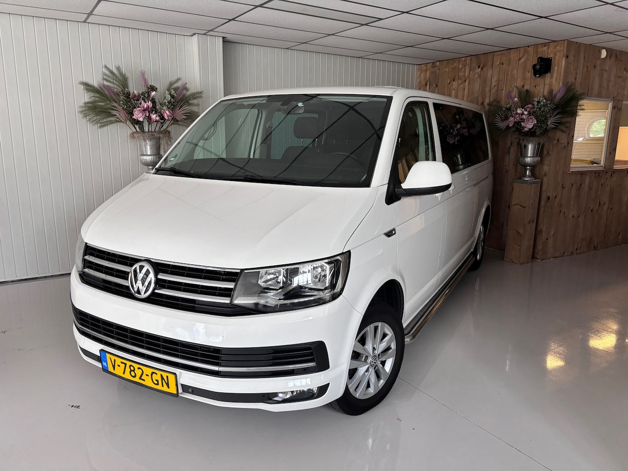 Volkswagen Transporter - 2.0 TDI L2H1 DC Highline 2.0 TDI L2H1 DC HIGHLINE, AUTOMAAT, DUBBELE CABINE, MARGE, ETC.... - AutoWereld.nl