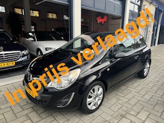 Opel Corsa - 1.4-16V Cosmo NIEUWSTAAT