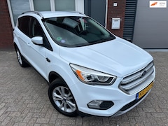 Ford Kuga - 1.5 EcoBoost Titanium / Navi / PDC / Clima / Cruise / NAP