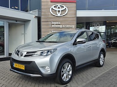 Toyota RAV4 - 2.0 VVT-i EXECUTIVE AWD LEDER NAVI EL-ACHTERKLEP KEYLESS AFN-TREKHAAK 1500KG TREKGEWICHT S