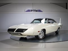 Plymouth Superbird - 440 Six Barrel