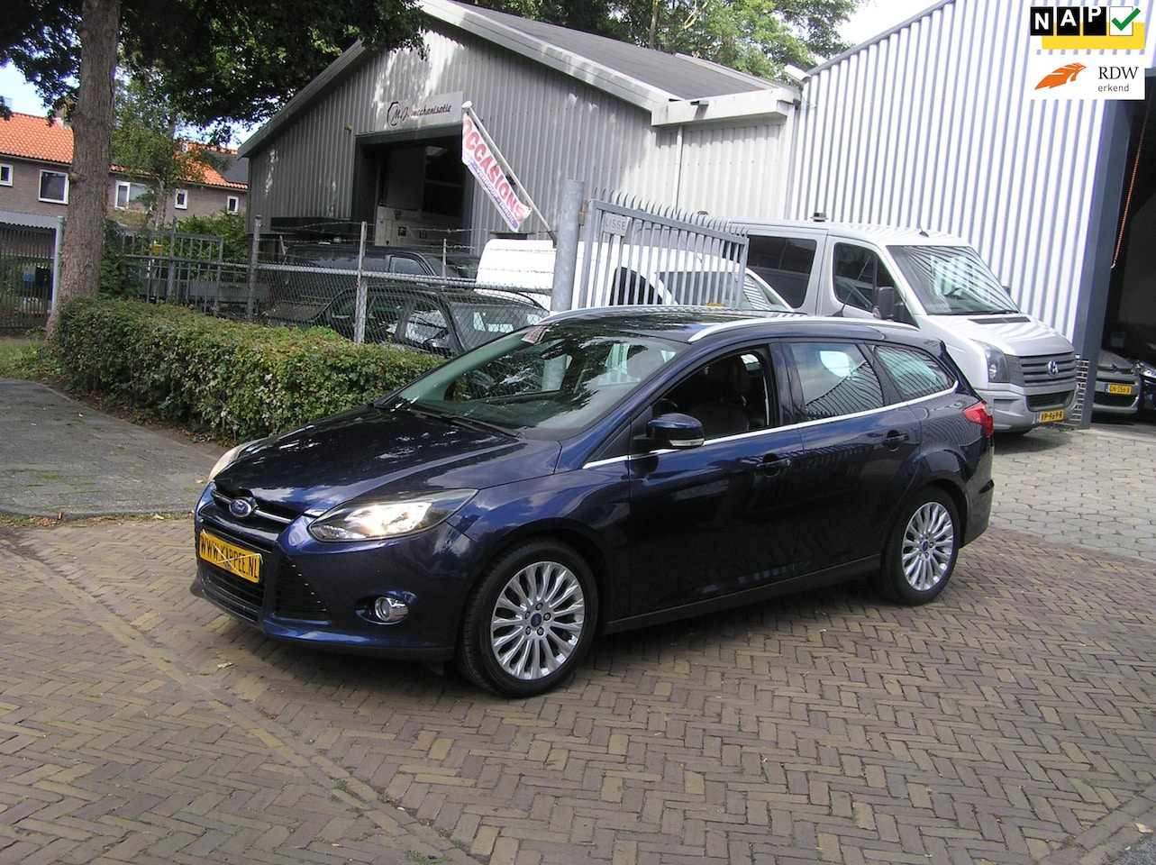 Ford Focus Wagon - 1.6 TI-VCT First Edition nap pas airco nieuwe apk - AutoWereld.nl