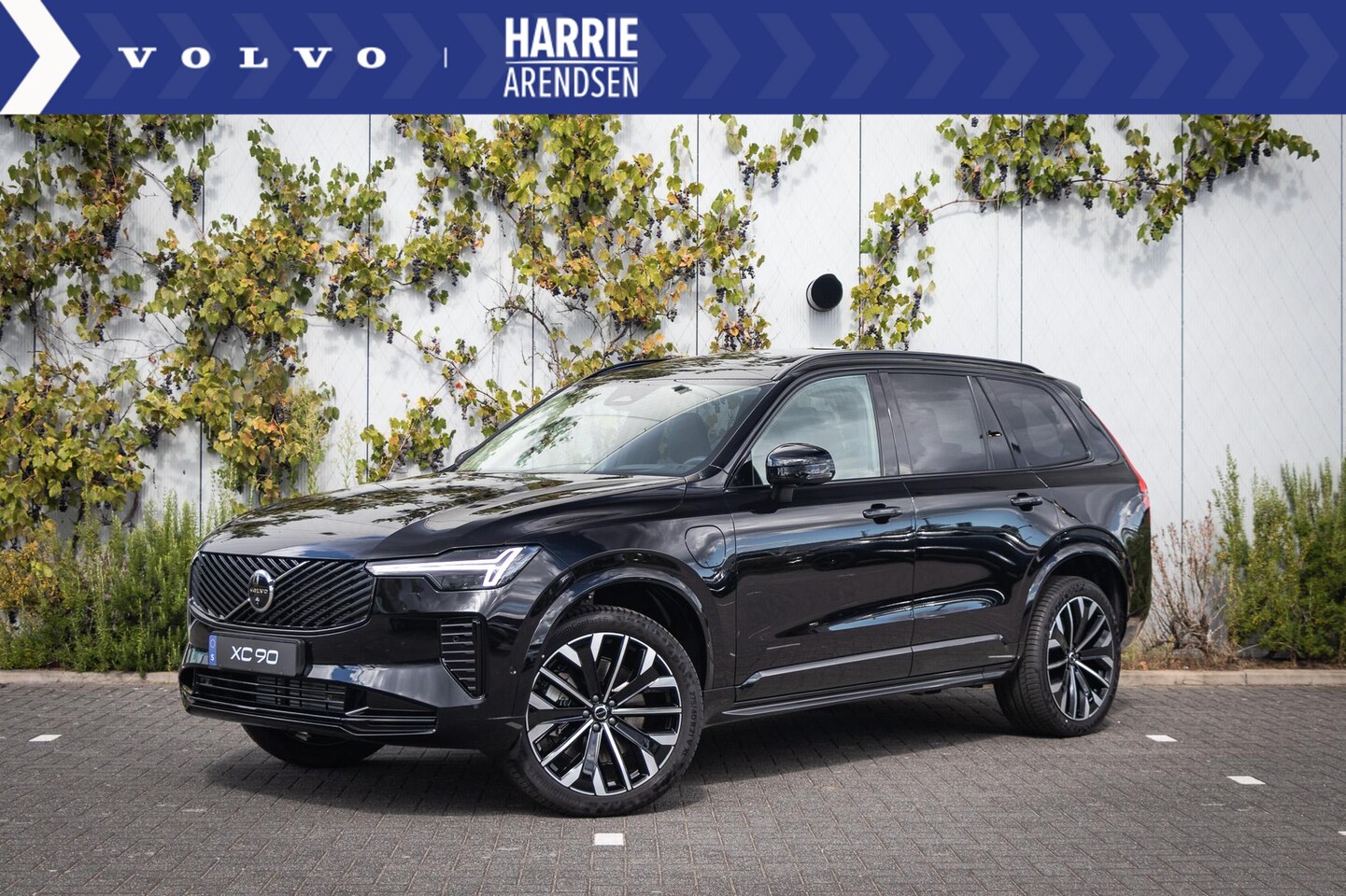 Volvo XC90 - 2.0 T8 Plug-in hybrid AWD Ultra Dark | Bowers & Wilkings Premium Audio | Luchtvering | 360 - AutoWereld.nl