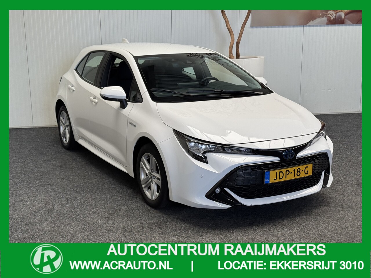 Toyota Corolla - 1.8 HYBRID NAVIGATIE CRUISE CONTROL CLIMATE CONTROL STOEL EN STUURVERWARMING BLUETOOTH TEL - AutoWereld.nl