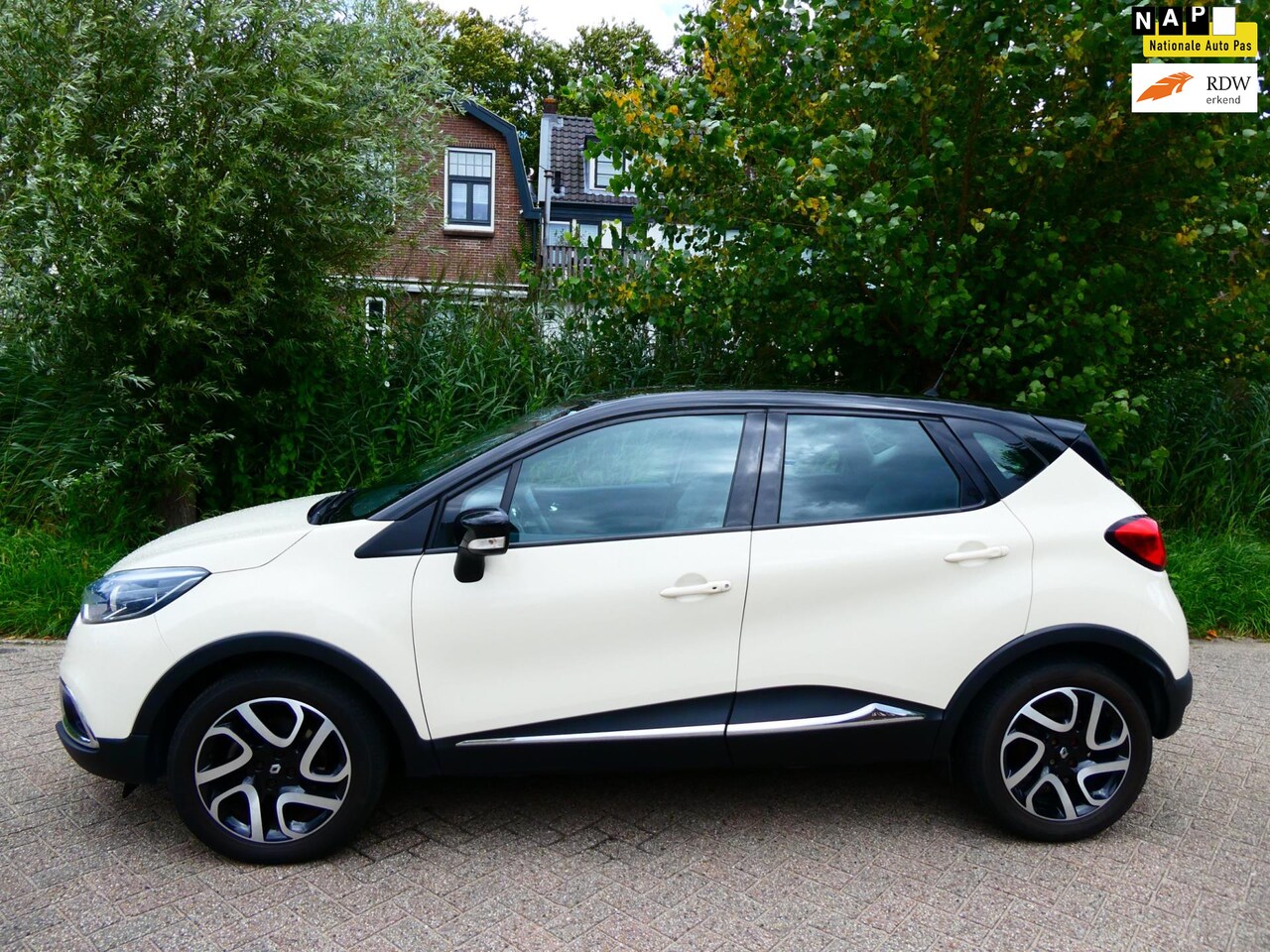 Renault Captur - 1.2 TCe 120pk VOL-Automaat 99.000km Clima Cruise Navi - AutoWereld.nl