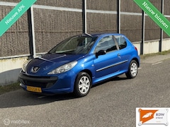 Peugeot 206 - 1.1 XR NAP/NWE APK/LAGE KM STAND
