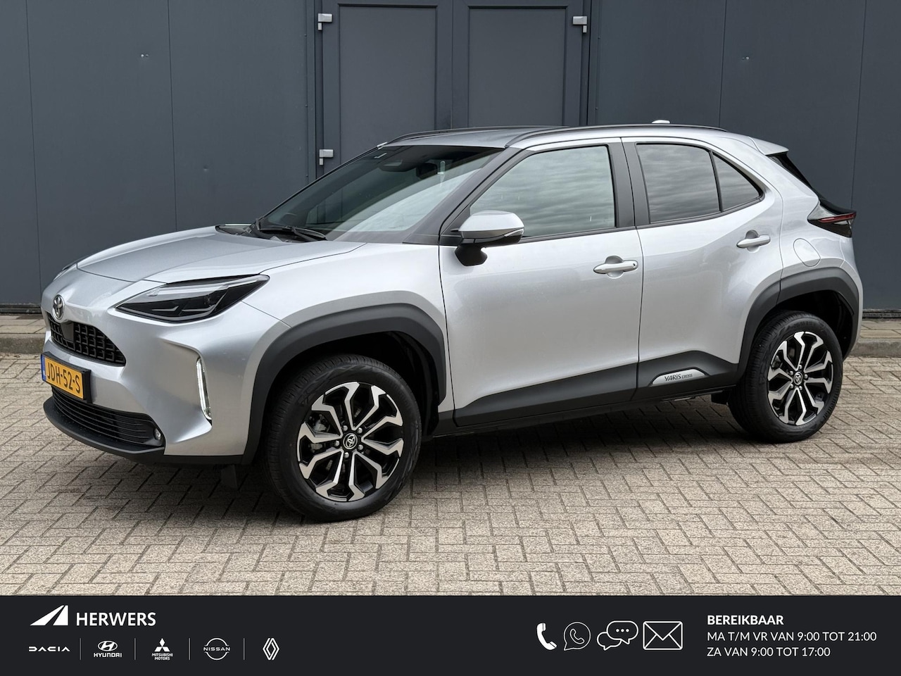 Toyota Yaris Cross - 1.5 Hybrid 115 Dynamic / Tot 10 jaar Garantie* / Stuur-, stoel- en voorruitverwarming / Ap - AutoWereld.nl