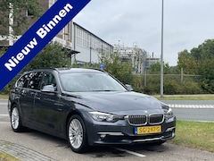 BMW 3-serie Touring - 318d Luxury | Navigatie | Trekhaak