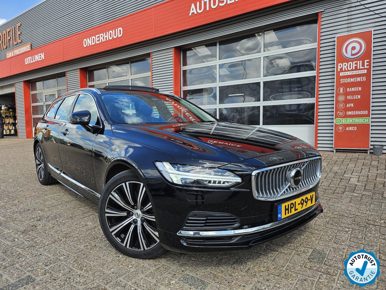 Volvo V90 - 2.0 T6 AWD Inscription incl. batterij certificaat - AutoWereld.nl