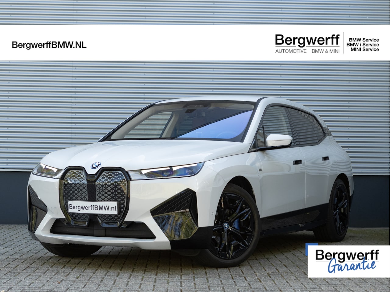 BMW iX - xDrive40 Sportpakket - Driving + Parking Ass Prof - Stoelventilatie - Softclose - AutoWereld.nl