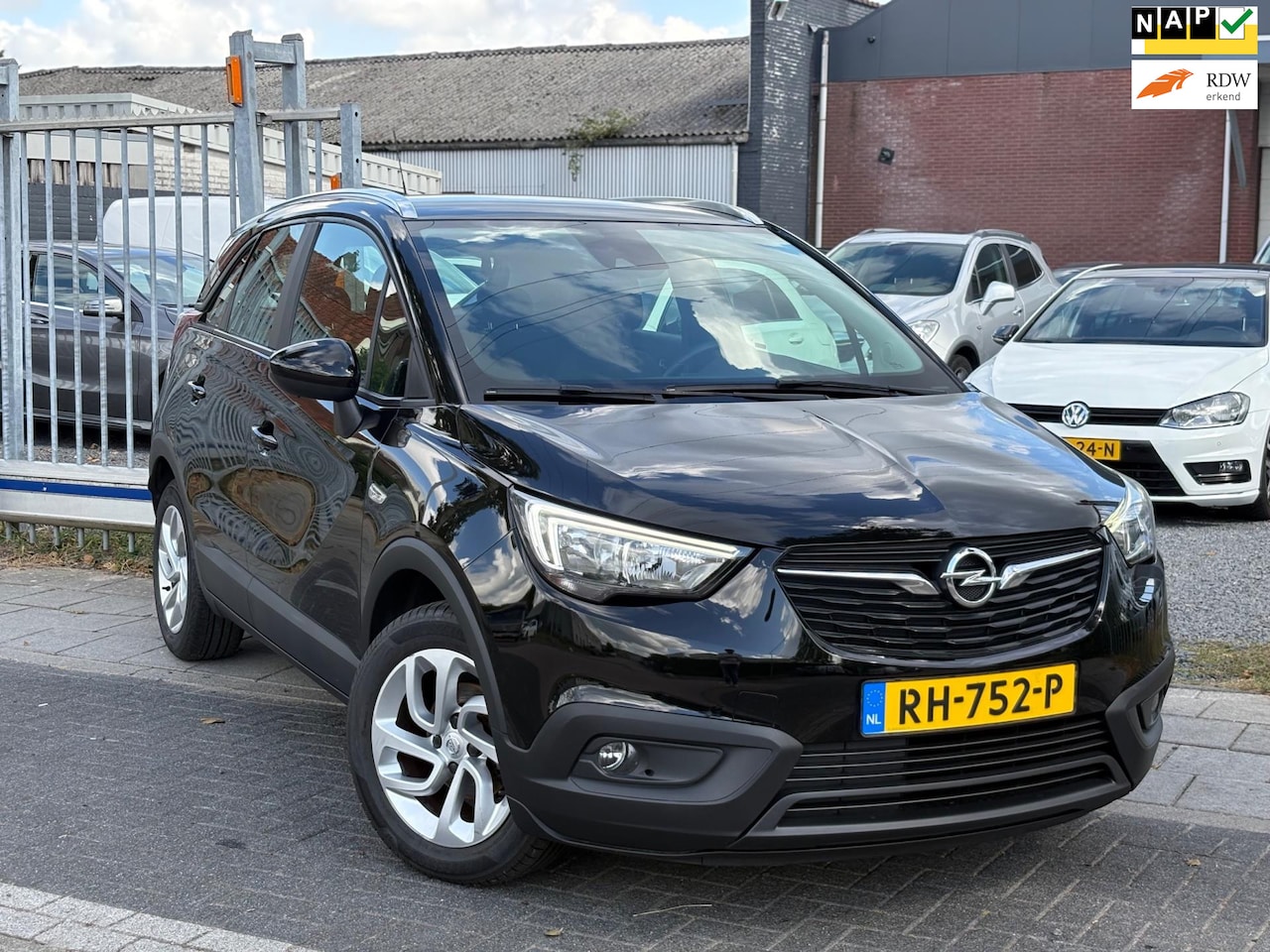 Opel Crossland X - 1.2 Online Edition | Dealer OndH | LED | Apple CarPlay | Cruise control | Climate control - AutoWereld.nl