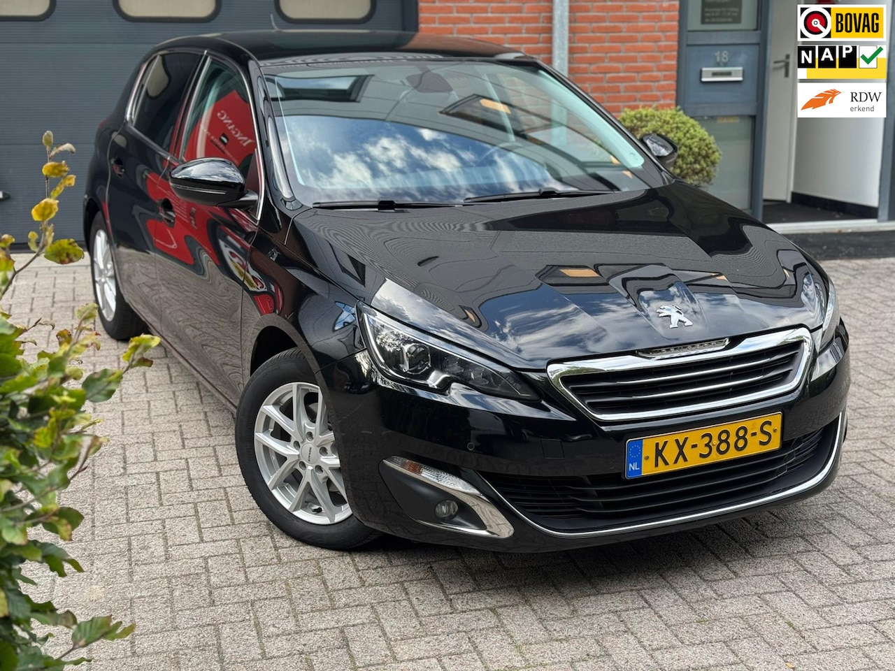 Peugeot 308 - 1.2 Blue Lease Premium/Luxe/Ecco/NAP/Onderhouden/Ele.kpakket - AutoWereld.nl