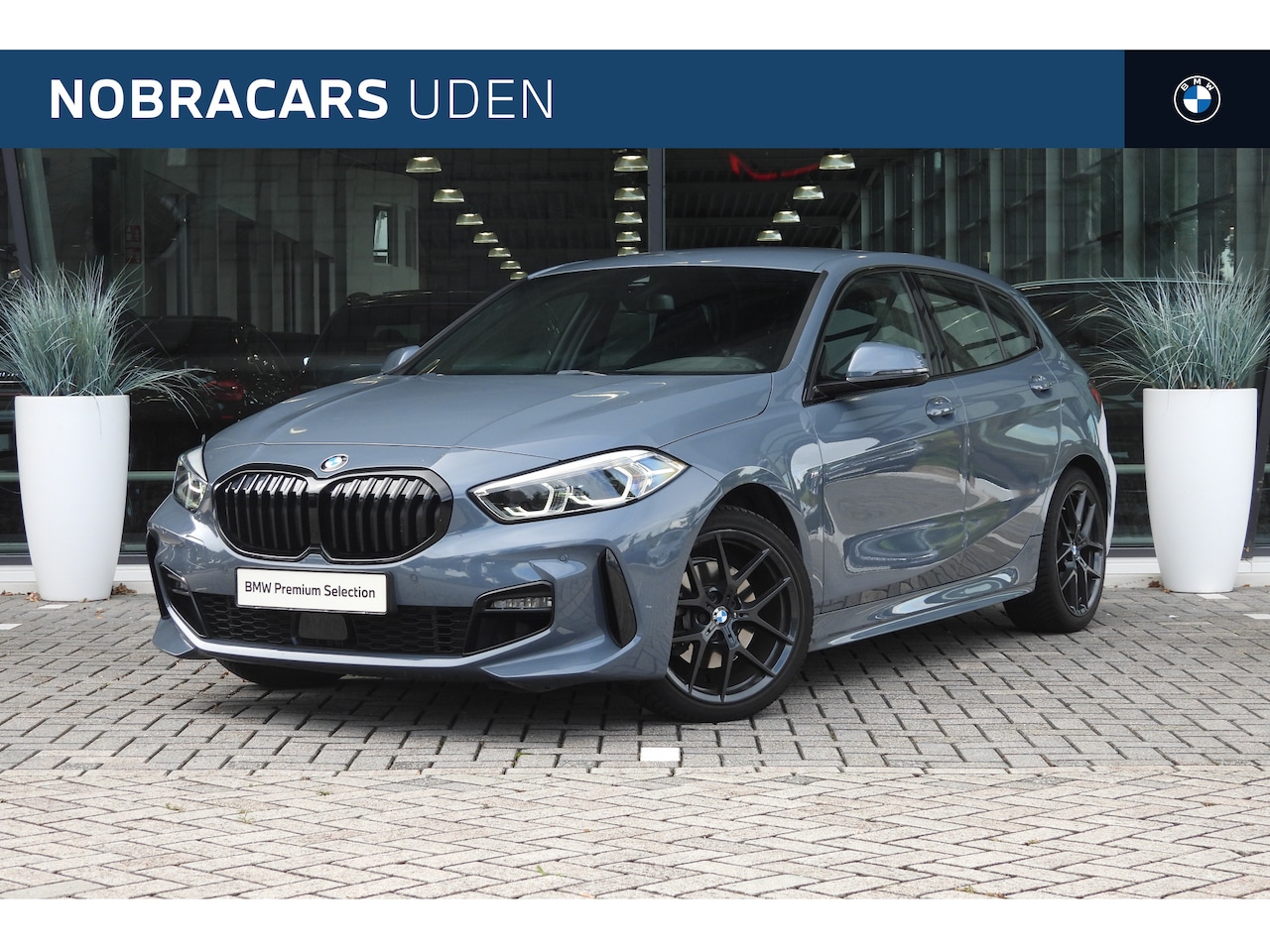 BMW 1-serie - 118i Executive M Sport Automaat / M sportstoelen / LED / M Sportonderstel / Live Cockpit P - AutoWereld.nl