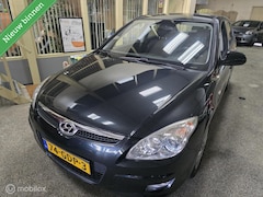 Hyundai i30 - 1.6i i-Catcher