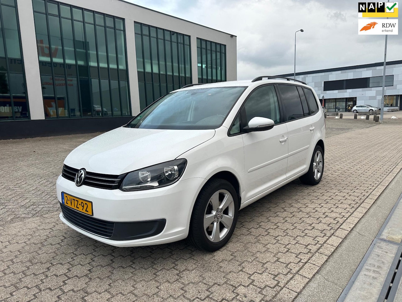 Volkswagen Touran - 2.0 TDI Comfortline BlueMotion 2.0 TDI Comfortline BlueMotion - AutoWereld.nl
