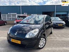 Renault Twingo - 1.2 Authentique | Airco |Lage KM Stand NAP | Nieuwe APK | EL Ramen |DB Riem recent vervang