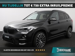BMW X1 - sDrive18i High Executive | Leder | Panoramadak | Camera |