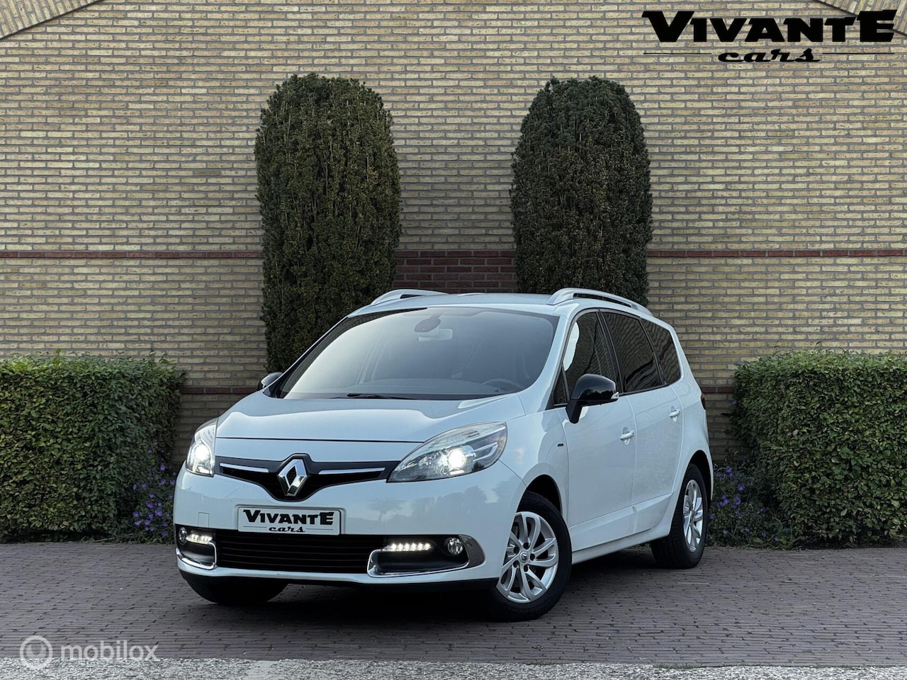 Renault Scénic - 1.2 TCe Limited Clima*Cruise*Navi*Trekhaak - AutoWereld.nl