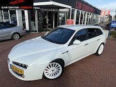 Alfa Romeo 159 Sportwagon - 3.2 JTS Q4 Q-Tr.Dist leer airco 260PK