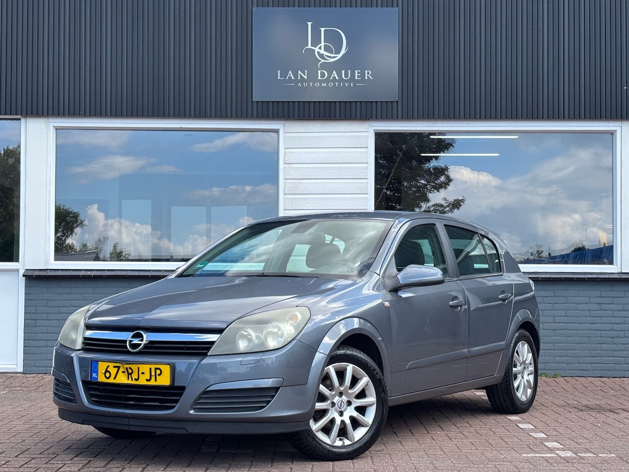 Opel Astra - 1.4 Elegance / APK / Cruise - AutoWereld.nl