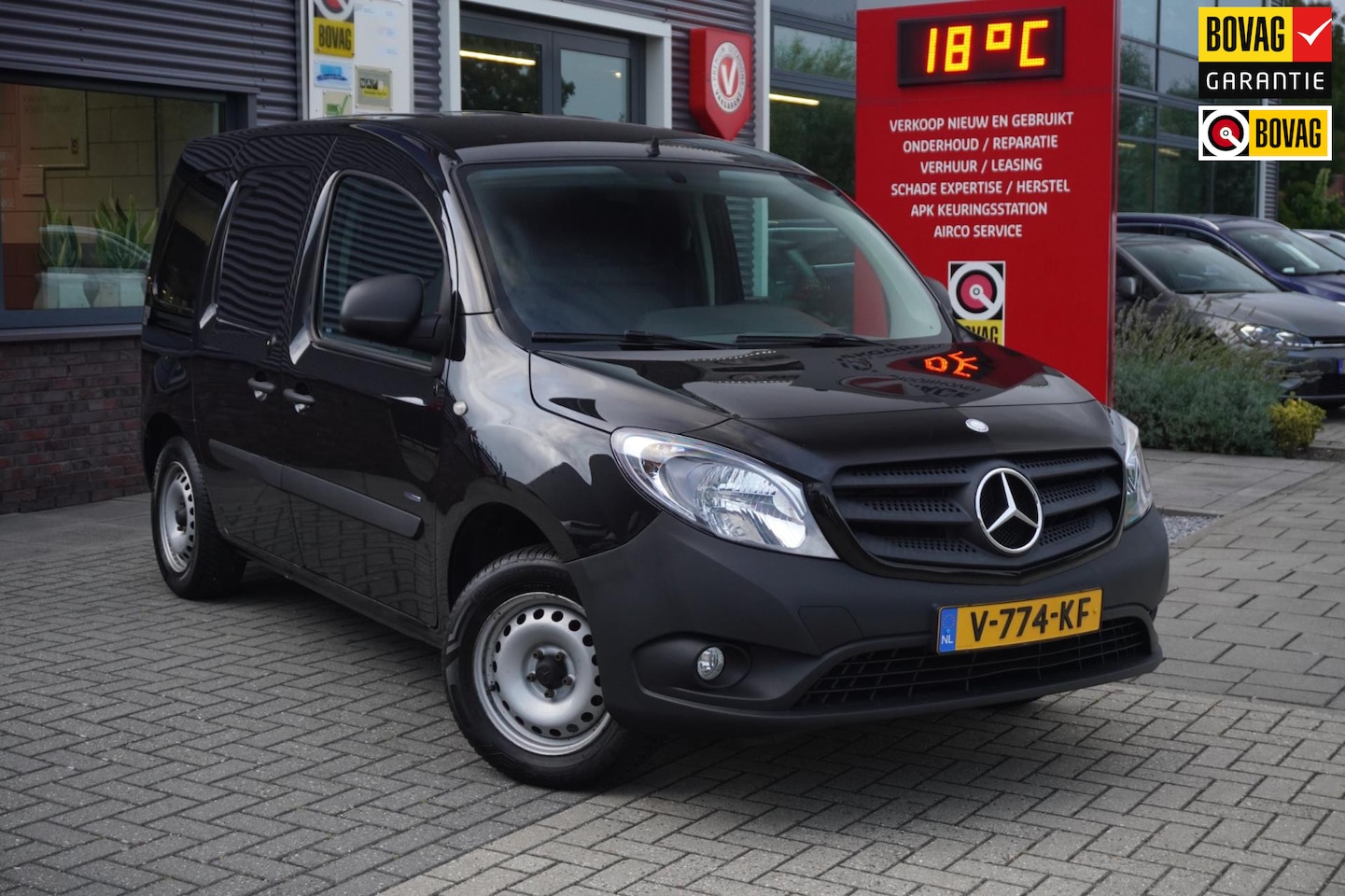 Mercedes-Benz Citan - 108 CDI BlueEFFICIENCY / Trekhaak / Airco - AutoWereld.nl