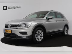 Volkswagen Tiguan - 1.4 TSI ACT Comfortline Business (PANORAMADAK, ACHTERUITRIJCAMERA, NAVIGATIE, STOELVERWARM