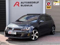 Volkswagen Golf - 2.0 TSI GTI Leer/Pano/Keyless/Camera
