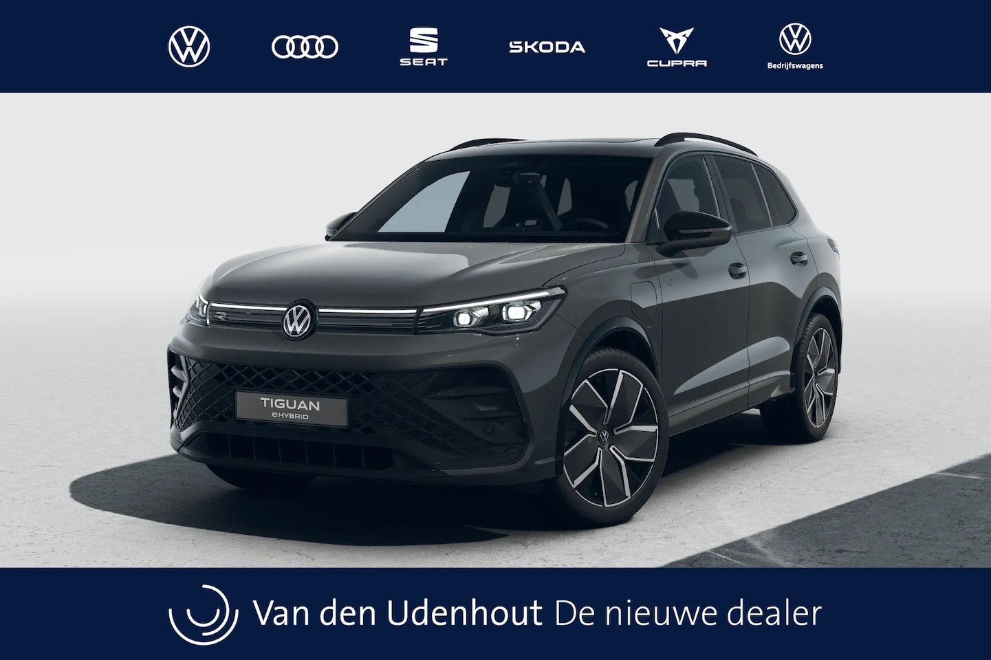 Volkswagen Tiguan - 1.5 eHybrid 204 6DSG R-Line Edition Automaat | Black Style Pakket - AutoWereld.nl
