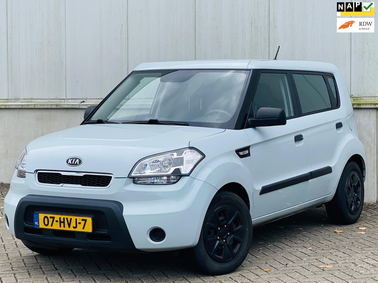Kia Soul - 1.6 X-pect Cool NAP I AIRCO I APK I NAVI I NETTE AUTO - AutoWereld.nl