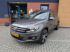 Volkswagen Tiguan - 1.4 TSI SPORTen STYLE, Stoelverw, Airco, Navi, PDC