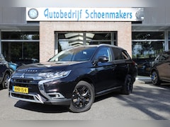 Mitsubishi Outlander - 2.4 PHEV Intense CAMERA TREKHAAK-AFN ALCANTARA/LEER DAB KEYLESS 18"LMV STOELVERWARMING ENZ