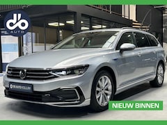 Volkswagen Passat Variant - 1.4 TSI PHEV GTE Business TREKHAAK I LED MATRIX I PDC + CAMERA I DEALER O.H