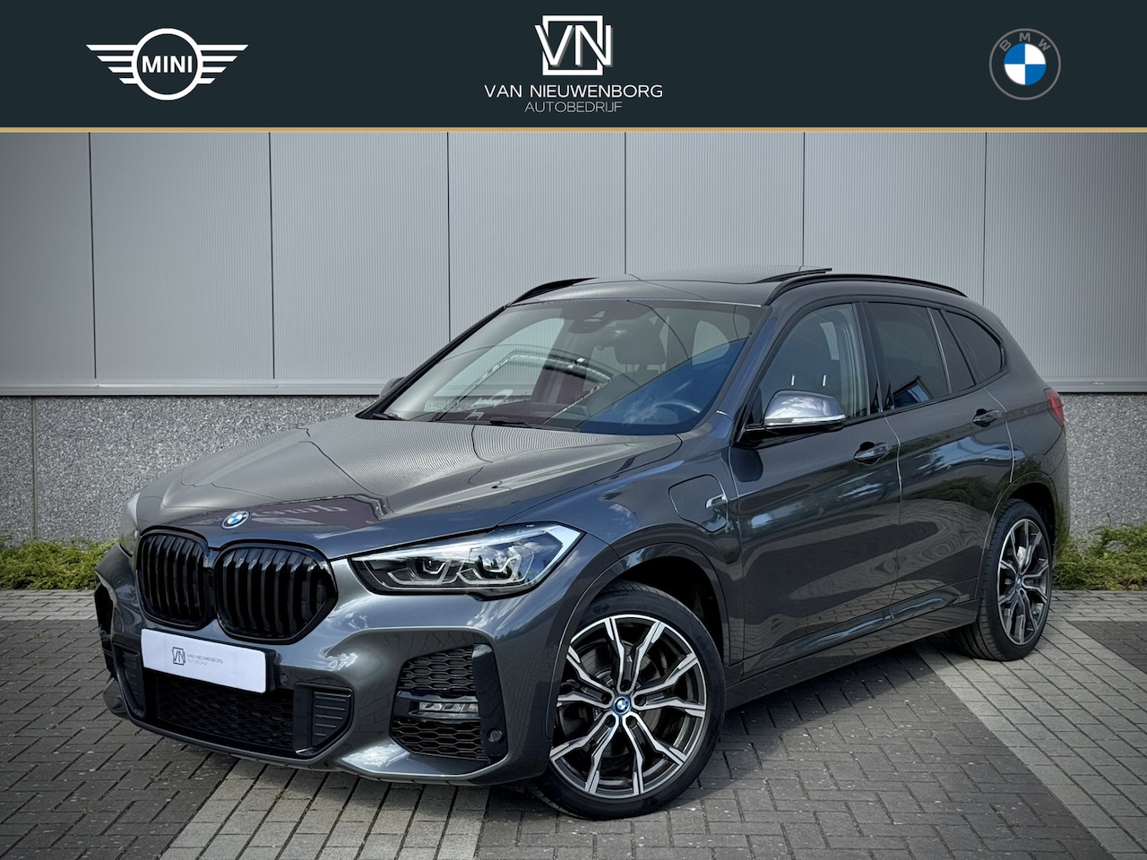 BMW X1 - xDrive25e M-Sport Panoramadak Trekhaak Camera Head-Up Harman/Kardon Elekr. Stoelen Adapt. - AutoWereld.nl