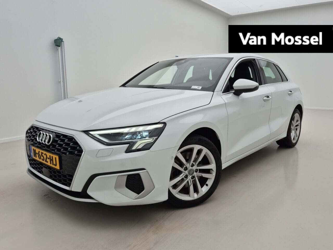 Audi A3 Sportback - 35 TFSI Business edition 35 TFSI Business edition 150 PK - AutoWereld.nl