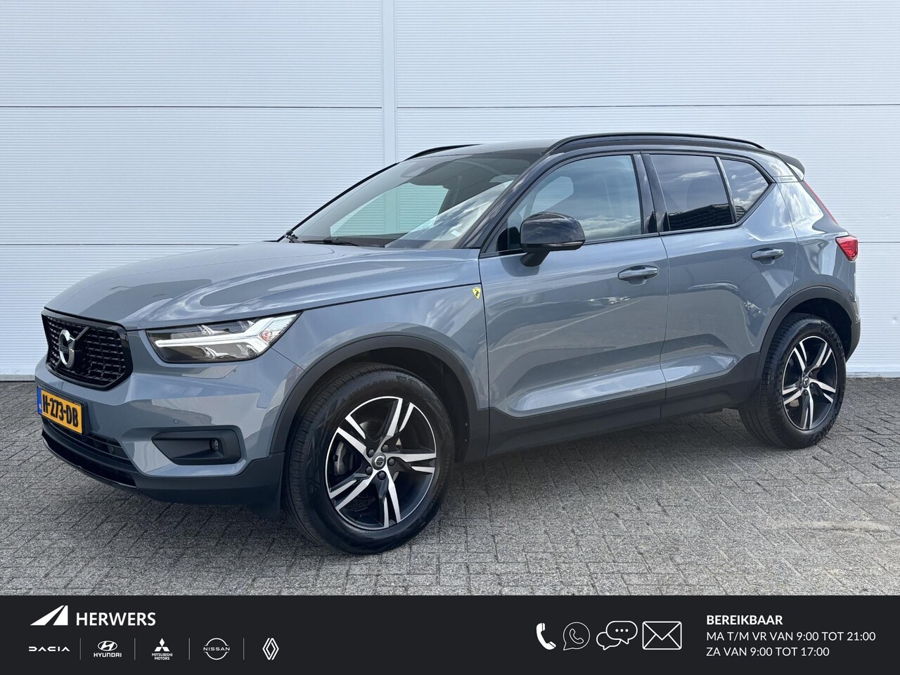 Volvo XC40 - 1.5 T3 R-Design / Navigatie / Camera / Dealer onderhouden / Elektrische achterklep / - AutoWereld.nl