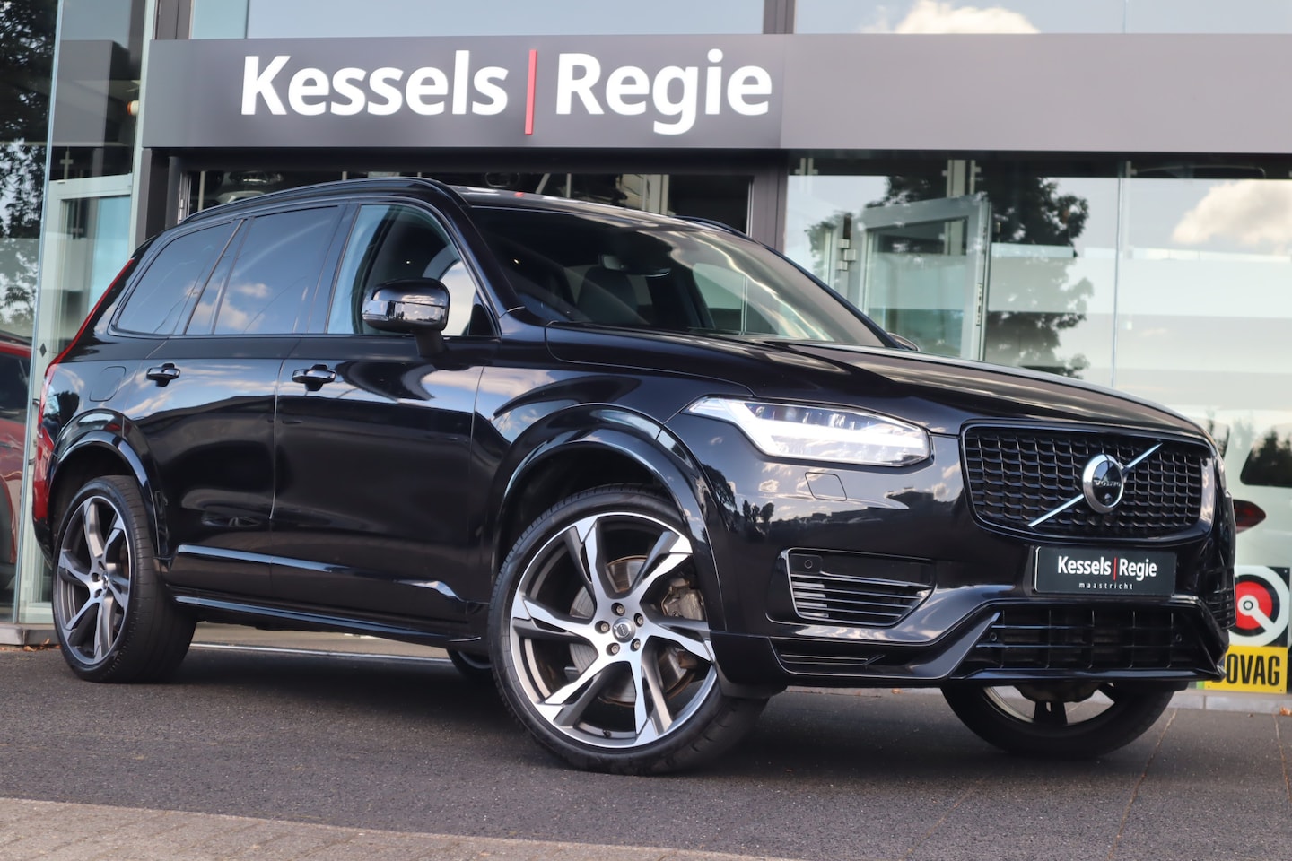 Volvo XC90 - 2.0 T8 Recharge AWD R-Design 7 pers. Pano Leer Led HuD 360 camera 22" - AutoWereld.nl