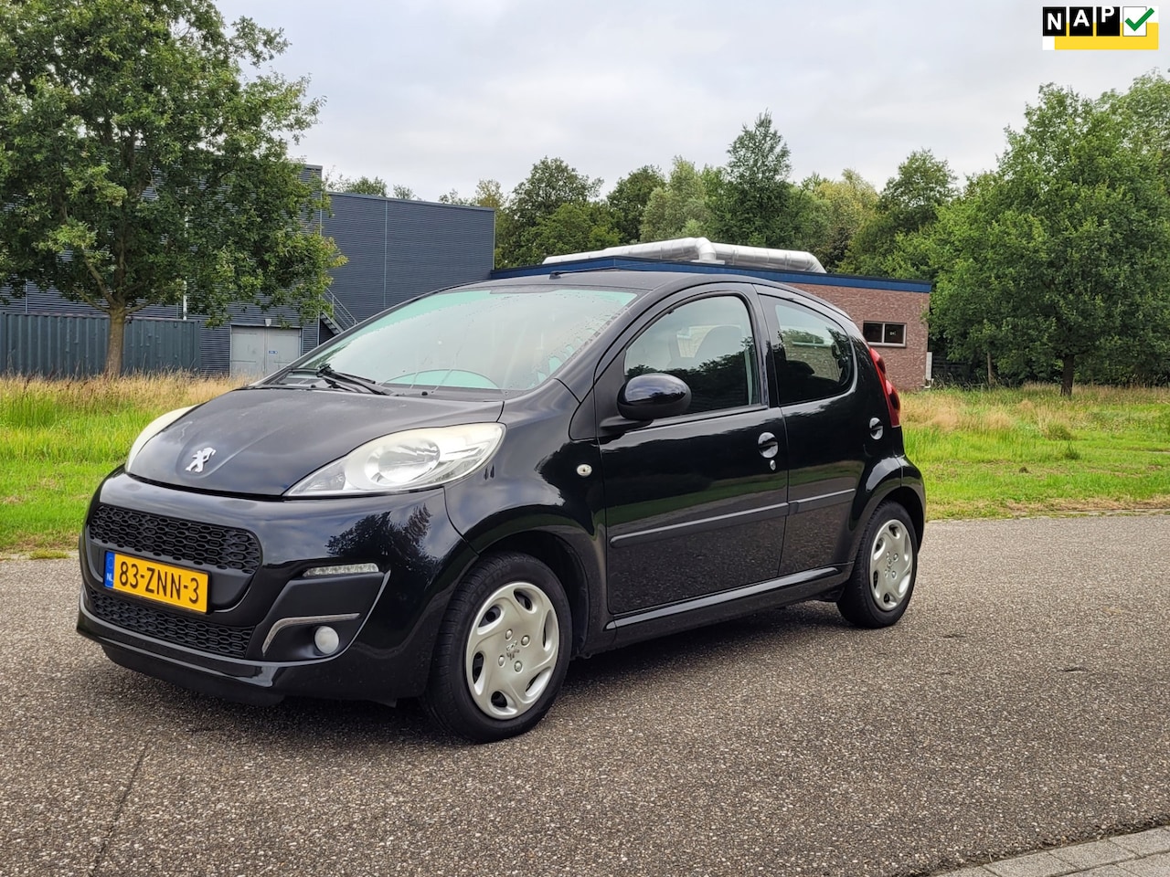 Peugeot 107 - 1.0 Active/airco - AutoWereld.nl