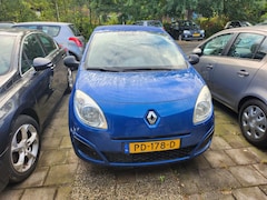 Renault Twingo - 1.2 Authentique