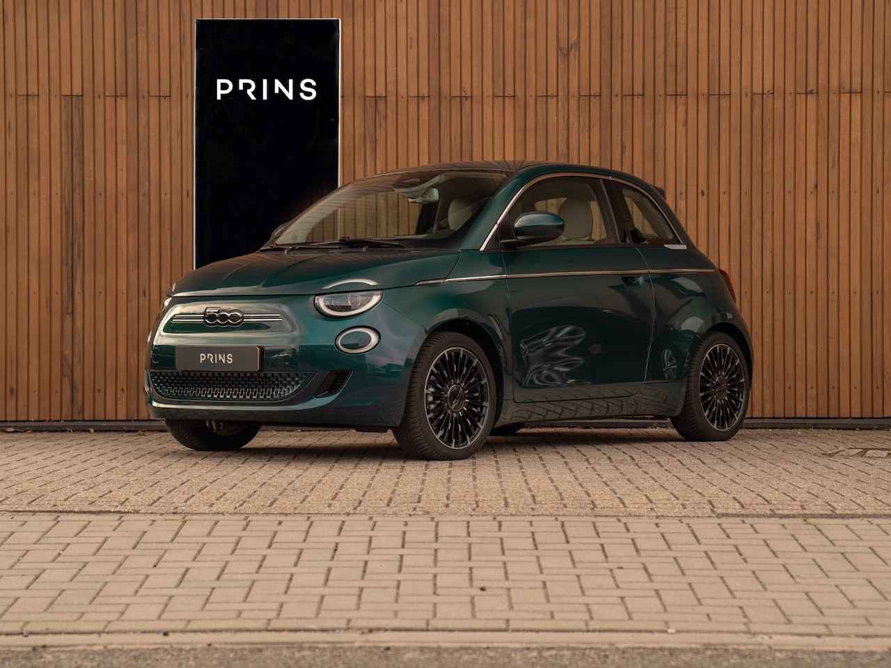 Fiat 500 - La Prima 42 kWh - AutoWereld.nl