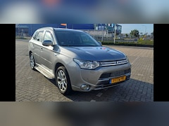 Mitsubishi Outlander - 2.0 PHEV instyle