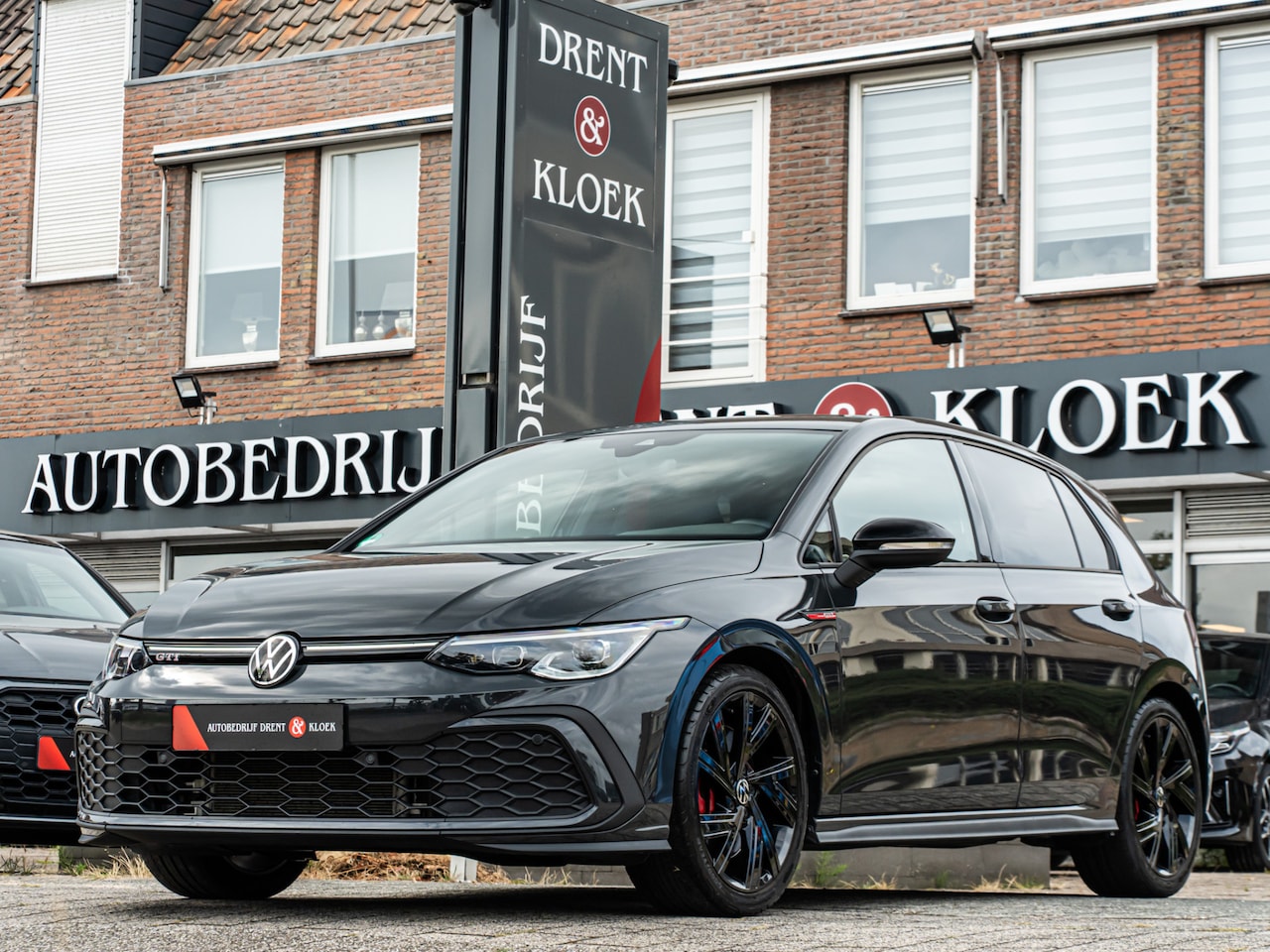 Volkswagen Golf - 2.0 TSI GTI UNIEK HANDBAK!! IQ LIGHT CAMERA 18 INCH APPLE CARPLAY - AutoWereld.nl