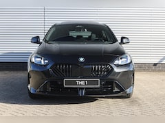 BMW 1-serie - 120 M Sport Automaat / Panoramadak / Sportstoelen / Achteruitrijcamera / M Adaptief onders