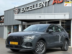 Audi Q3 - 45 TFSI e Business | Black Edition