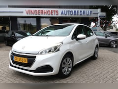 Peugeot 208 - 1.2 Benzine 5-Deurs Superzuinig 1 Liter op 17, 8 km haalbaar. * Airco * Navigatie * Blueto