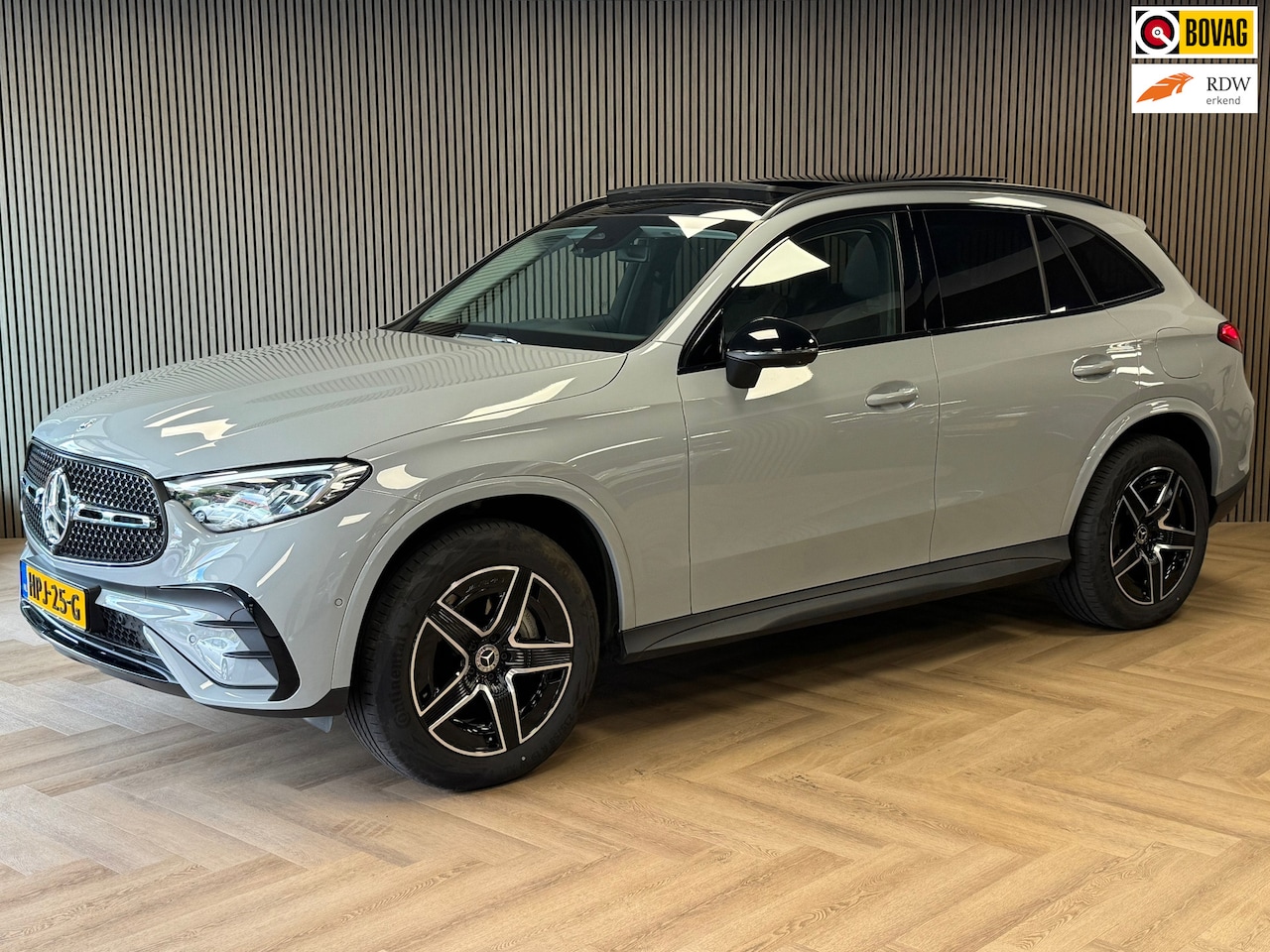 Mercedes-Benz GLC-klasse - 400e 4MATIC AMG Line AUT. PANORAMADAK SFEERVERLICHTING MEMORY STOELVERWARMING CRUISE PDC K - AutoWereld.nl