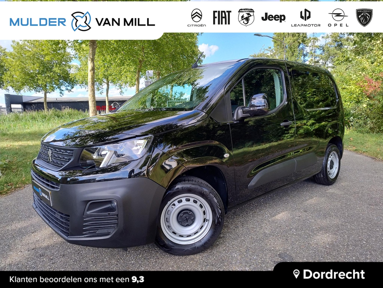 Peugeot Partner - L1 1.2 PureTech 110pk | 3-zits | Houten afwerking laadruimte | NAVI | Apple Carplay | Andr - AutoWereld.nl