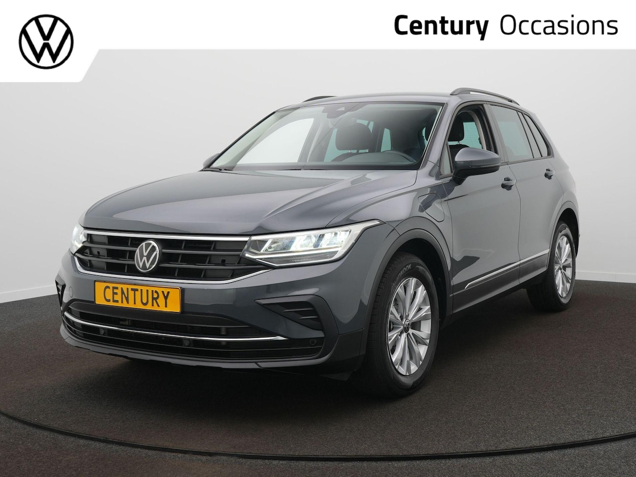 Volkswagen Tiguan - 1.4 TSI eHybrid Life Business+ / Virtual / Camera / Carplay / - AutoWereld.nl